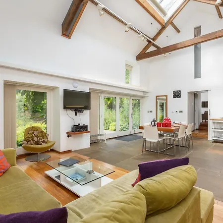 The Barn At Noelles Holiday home *