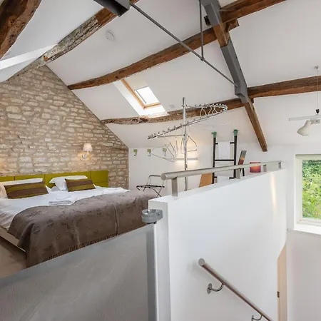 Noelle's Cottages, The Barn Pickering